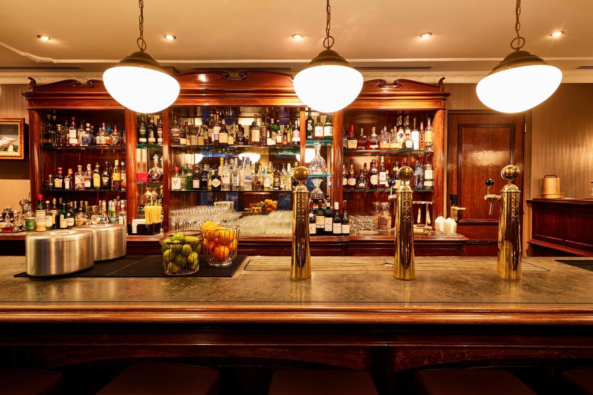 Sofitel Legend The Grand Amsterdam Hotel Ngoại thất bức ảnh The bar at the Savoy
